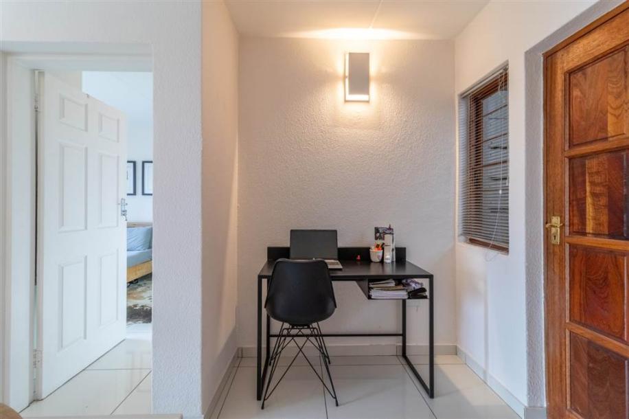 1 Bed Apartment in Bedfordview-5