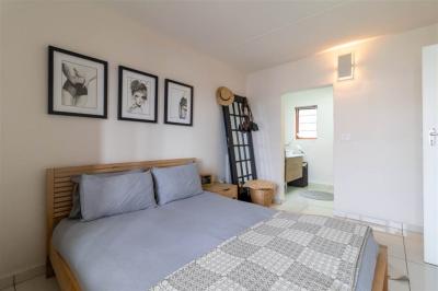 1 Bed Apartment in Bedfordview-6