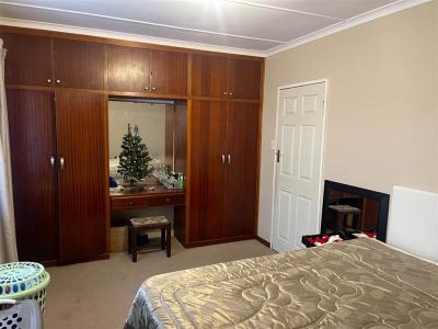 4 Bedroom House in Gonubie-11