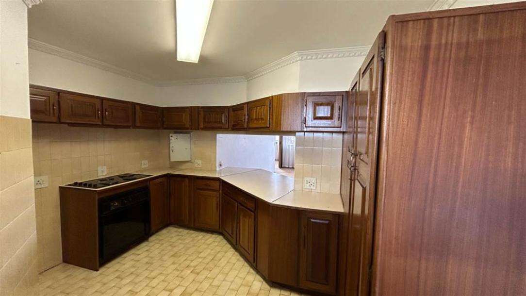 1 Bedroom Flat in Berea-10