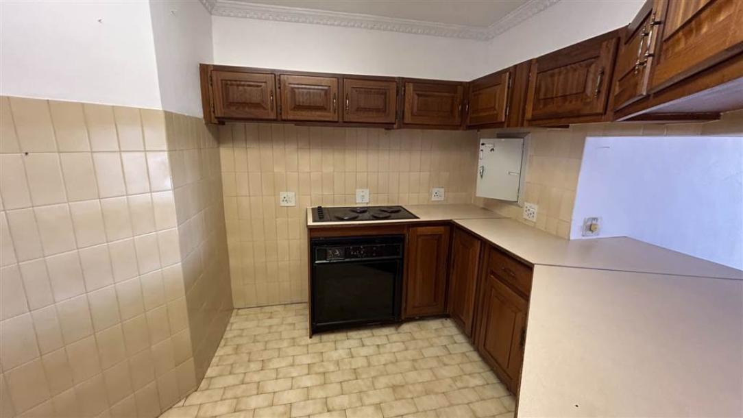 1 Bedroom Flat in Berea-11