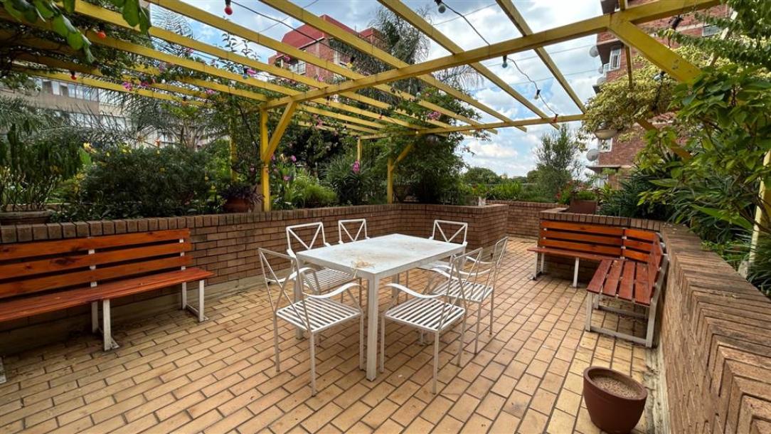 1 Bedroom Flat in Berea-7