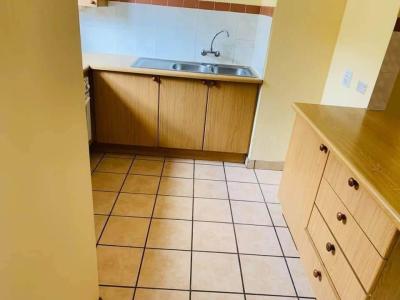 2 Bedroom Townhouse in Doornpoort and surrounds-3