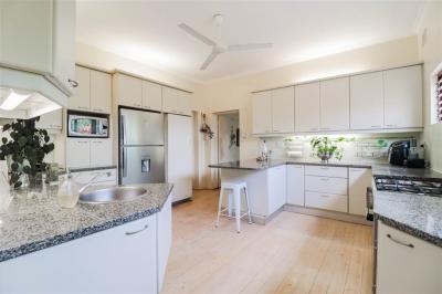 8 Bed House in Durban North-5
