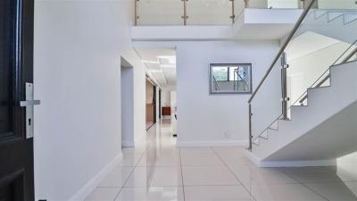6 Bedroom House in Izinga Park-2