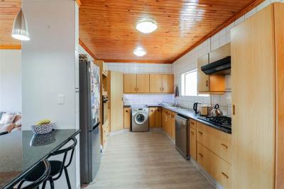 3 Bedroom House in Dana Bay-4