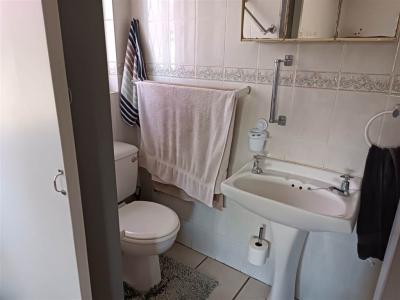 3 Bedroom House in Vincent-10