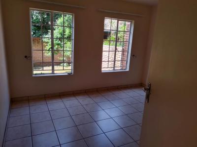 2 Bedroom Simplex in Highveld-4