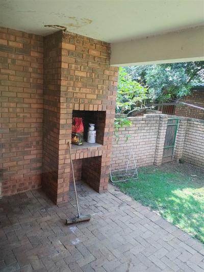 2 Bedroom Simplex in Highveld-5
