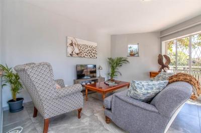 2 Bedroom Duplex in Robin Hills-3