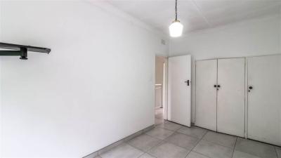 2 Bed Duplex in Robindale-13