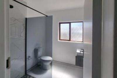 2 Bedroom Townhouse for Sale in Essenwood