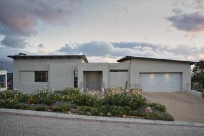 3 Bedroom House for Sale in Fairhaven Country Estate-4