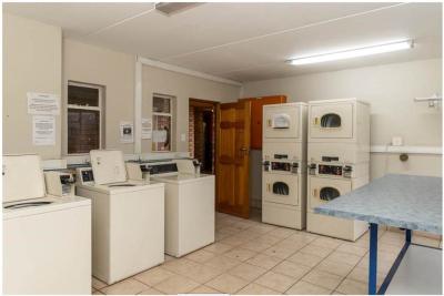 2 Bedroom Flat in Braamfontein Werf