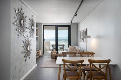2 Bedroom Apartment in Muizenberg