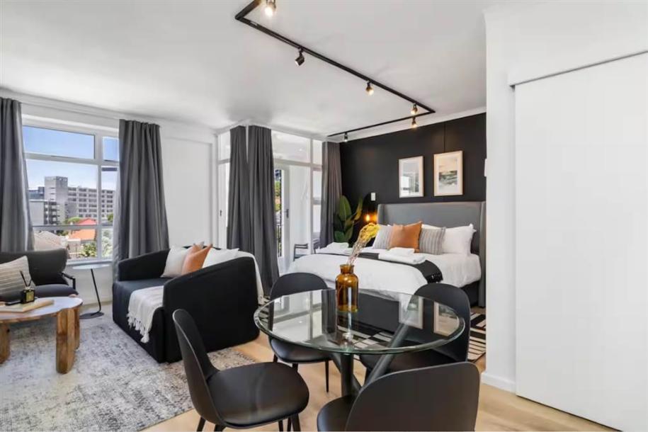 1 Bedroom Apartment in Green Point-17