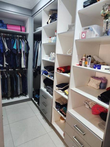 5 Bedroom House in Blue Valley Golf Estate-17