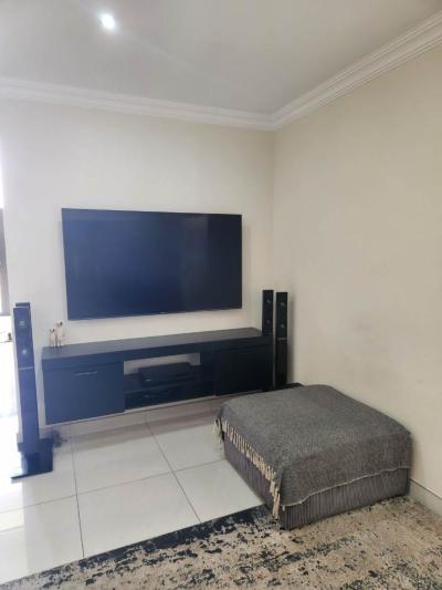 5 Bedroom House in Blue Valley Golf Estate-4