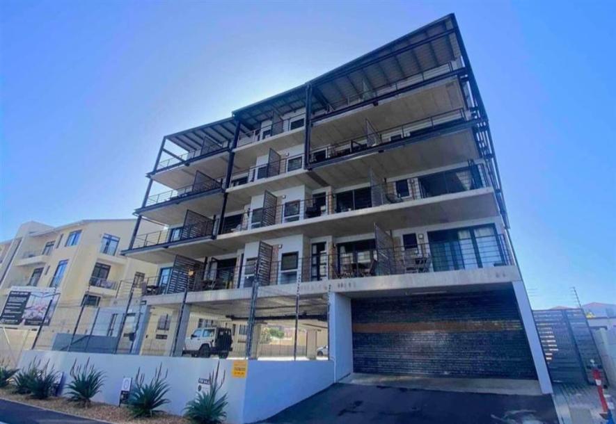 Studio apartment in West Beach-1