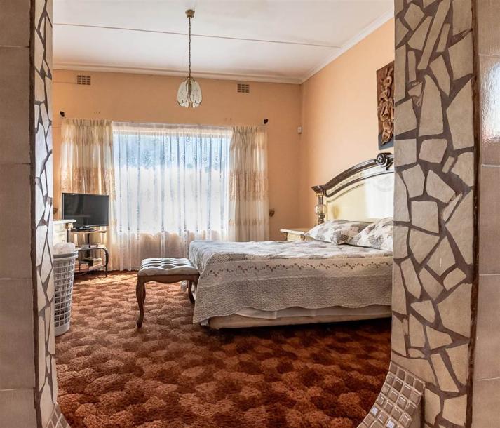5 Bedroom House in Buffalo Flats-12