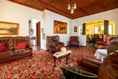 5 Bedroom House in Buffalo Flats-3