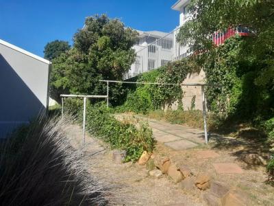 2 Bed Apartment in Vredehoek-18