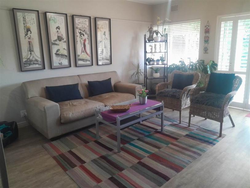 2 Bed Apartment in Vredehoek-4