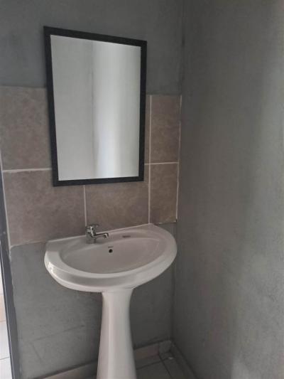 2 Bedroom Apartment in Pretoria North-3