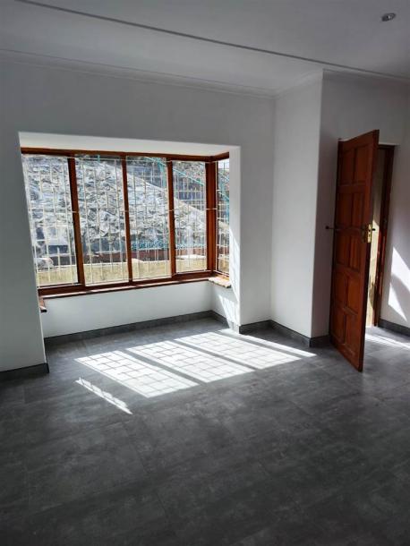 2 Bed House in Queensburgh Central-9