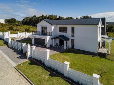 5 Bedroom House in Royalston Coastal Wildlife Estate-2