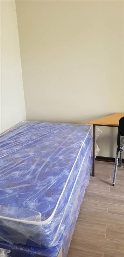 3 Bedroom Flat in Universitas-5