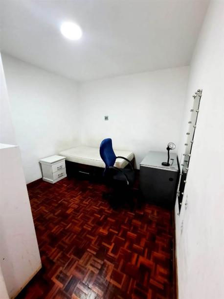 4 Bedroom Flat in Braamfontein-5