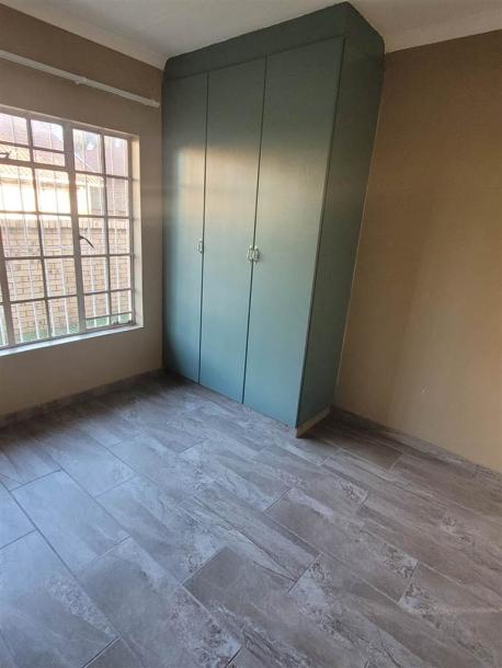 3 Bedroom House in Reyno Ridge-14