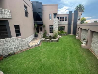 5 Bedroom House in Cashan-3