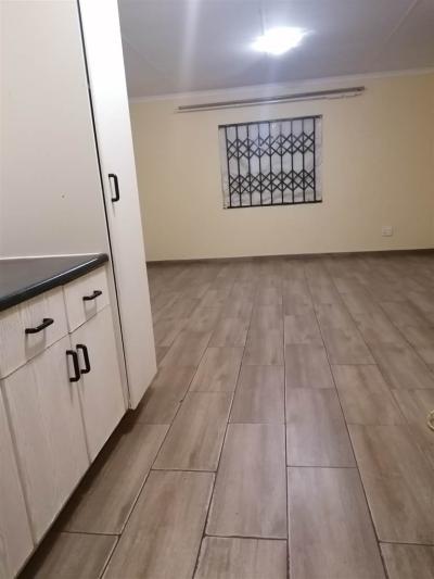 3 Bed House in Protea Glen-2