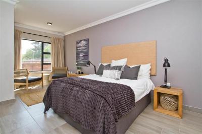 3 Bed Townhouse in Ferndale-11