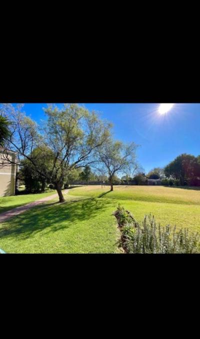 2 Bed Apartment in Ferndale-19