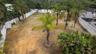 2 013 m² Land available in Morningside-4