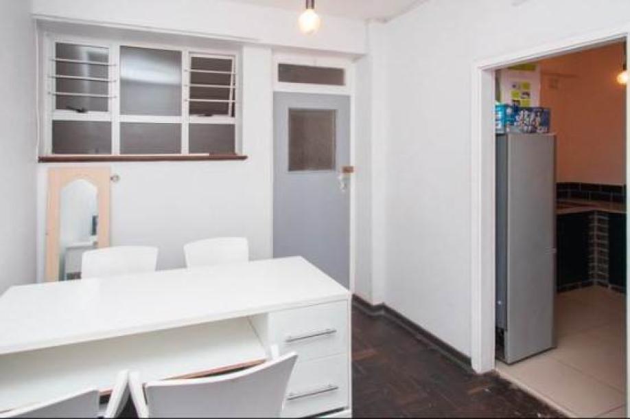 0.5 Bedroom Flat in Durban CBD-2