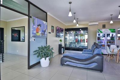 20 Bed House in Durban North-5
