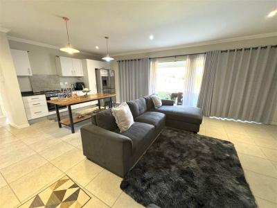 2 Bedroom Apartment in Waterfall