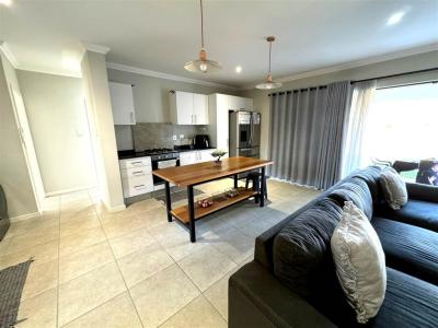 2 Bedroom Apartment in Waterfall