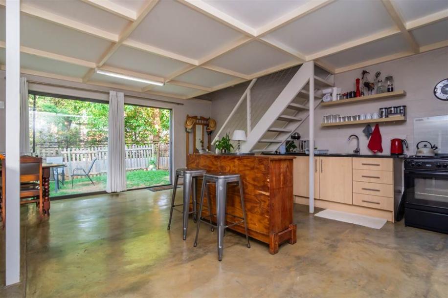 1 Bedroom Garden Cottage in Hartbeespoort Dam-1