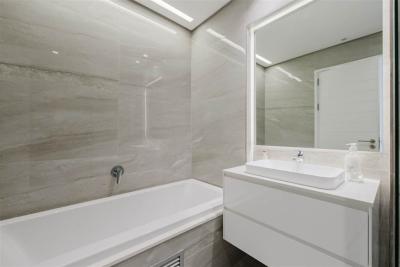 3 Bedroom Apartment in Melrose Estate