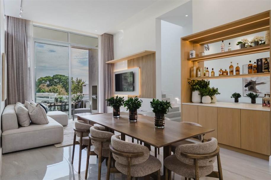 3 Bedroom Apartment in Melrose Estate-5