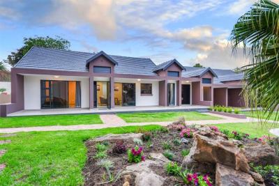 2 Bedroom House in Bryanston-1