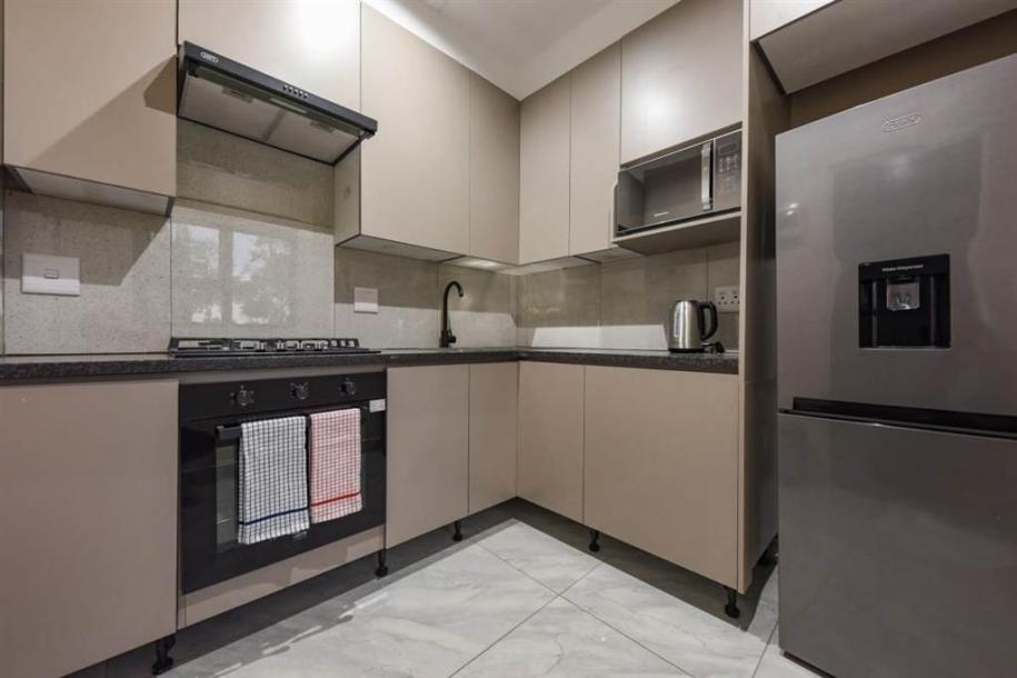 2 Bedroom House in Bryanston-11