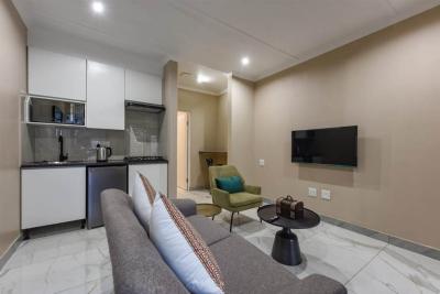 2 Bedroom House in Bryanston-15