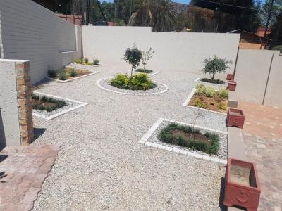 2 Bedroom House in Bryanston-3