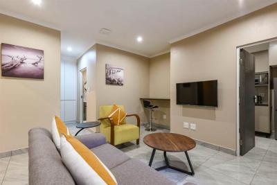 2 Bedroom House in Bryanston-9